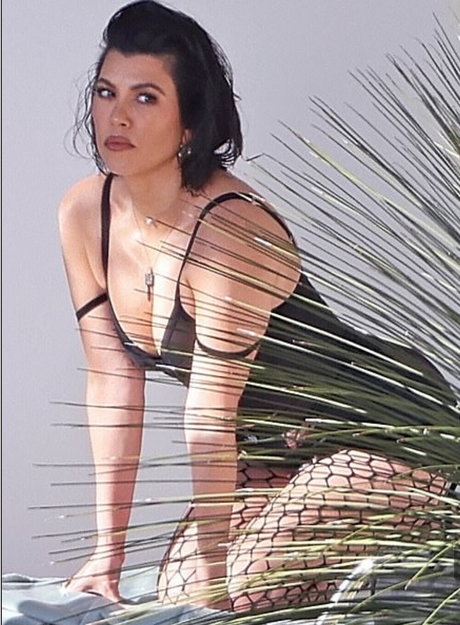 Kourtney Kardashian photo 745