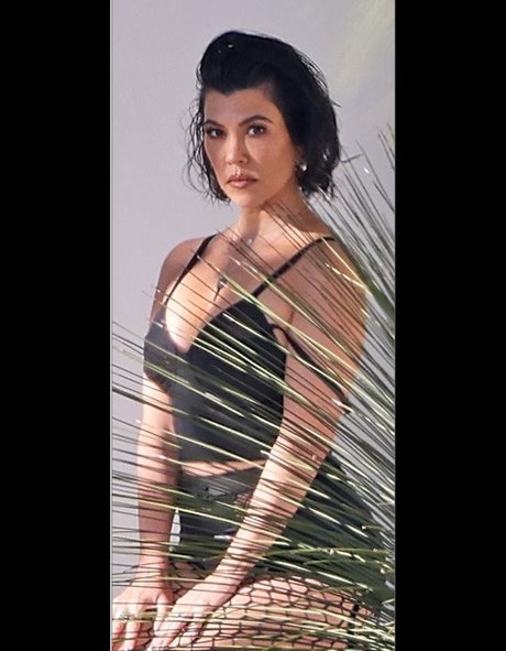 Kourtney Kardashian photo 746