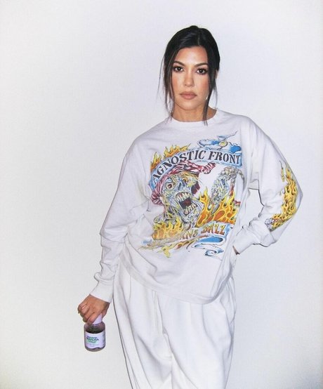 Kourtney Kardashian photo 757