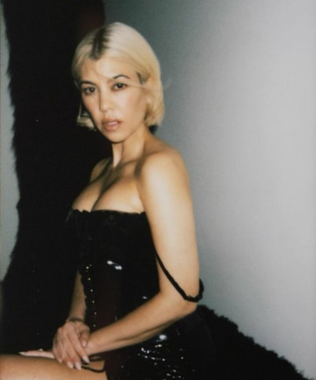 Kourtney Kardashian photo 771