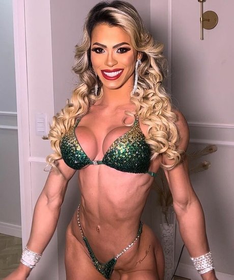 Kourtneyyoung__ photo 18