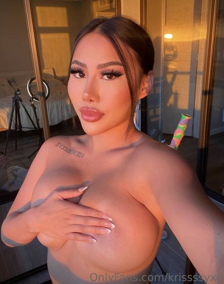Krissssyxo photo 19