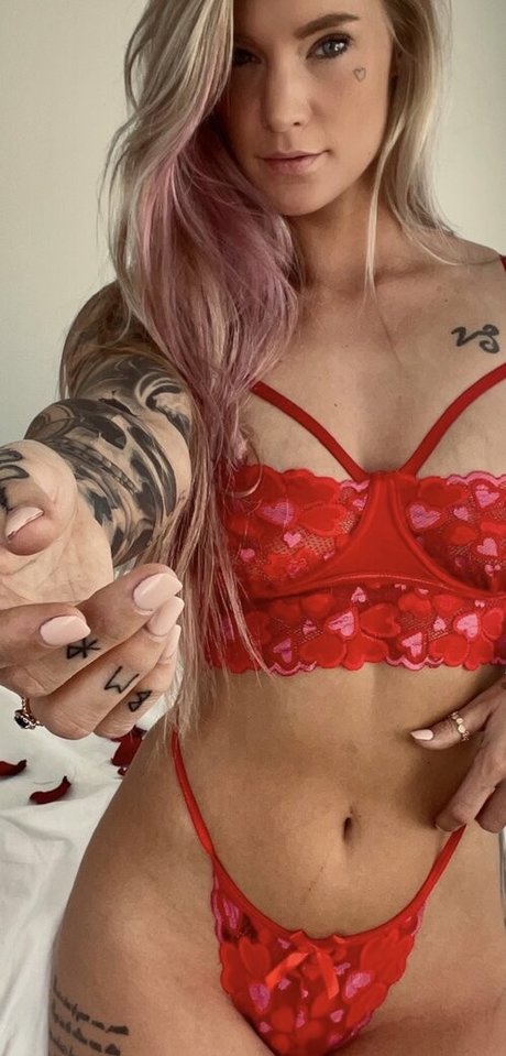 Krista M Arie photo 29