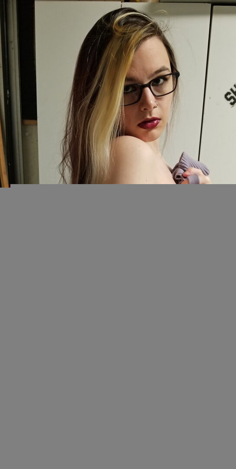 Kristeenahhbby photo 3