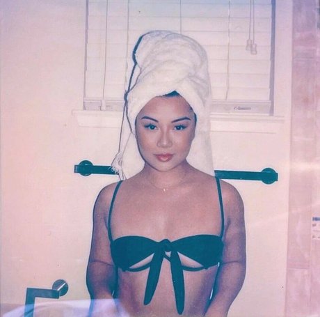 Kristina Ho photo 11