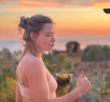 Kristine Froseth photo 8