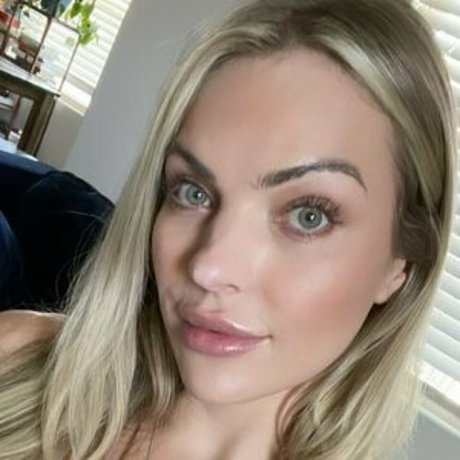 Kristinelise photo 2