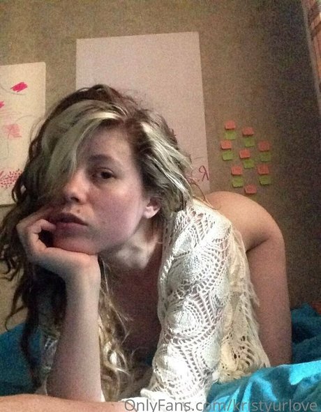Kristysweetiekitty photo 9
