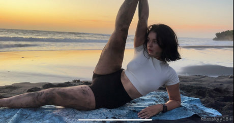 Krisy Sexting Queen photo 19