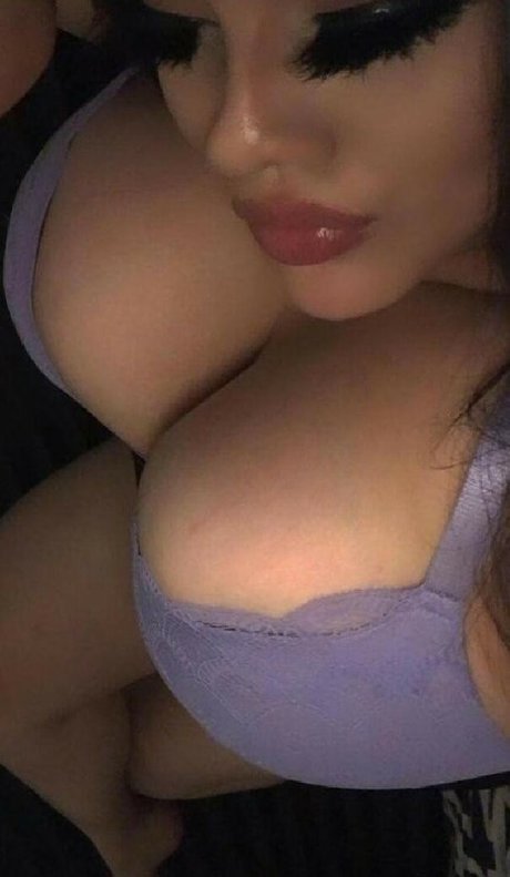 Krrose69 photo 2