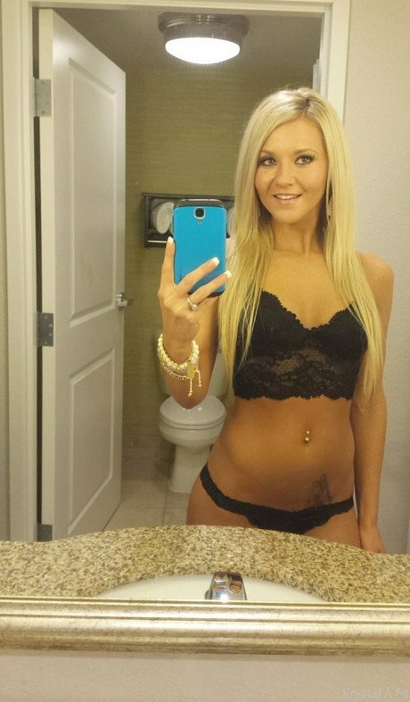 Krystal_a_fit photo 142