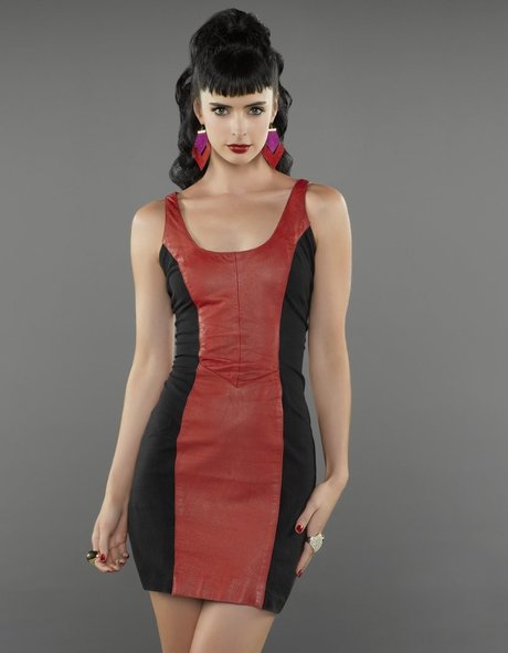 Krysten Ritter photo 11