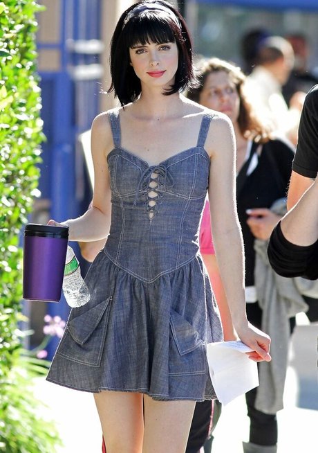 Krysten Ritter photo 35