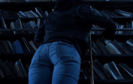 Krysten Ritter photo 48