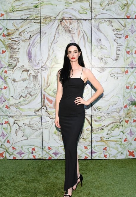 Krysten Ritter photo 95