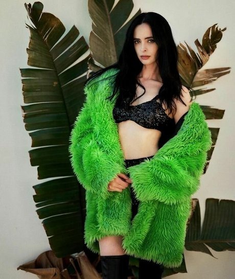 Krysten Ritter photo 98