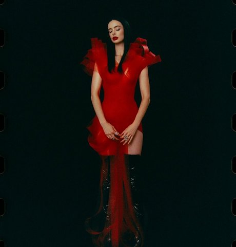 Krysten Ritter photo 102