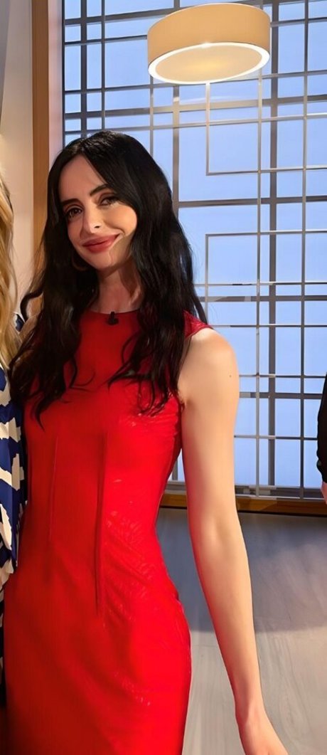 Krysten Ritter photo 133