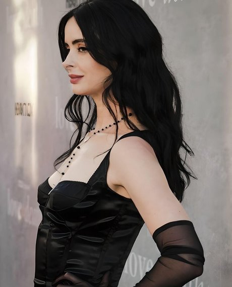 Krysten Ritter photo 135