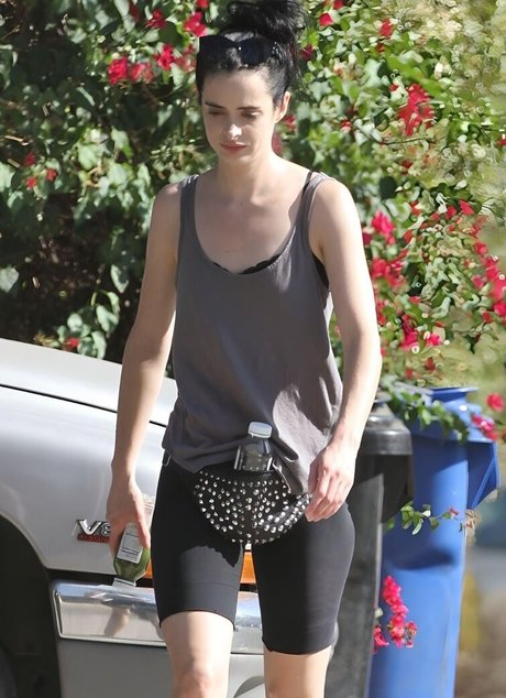 Krysten Ritter photo 141