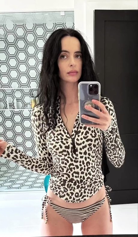 Krysten Ritter photo 159