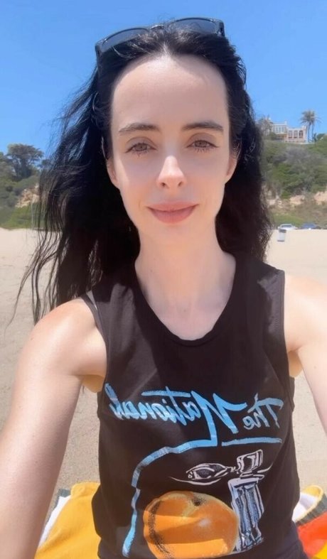 Krysten Ritter photo 164
