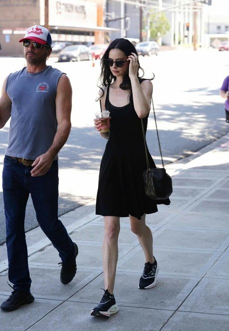 Krysten Ritter photo 172
