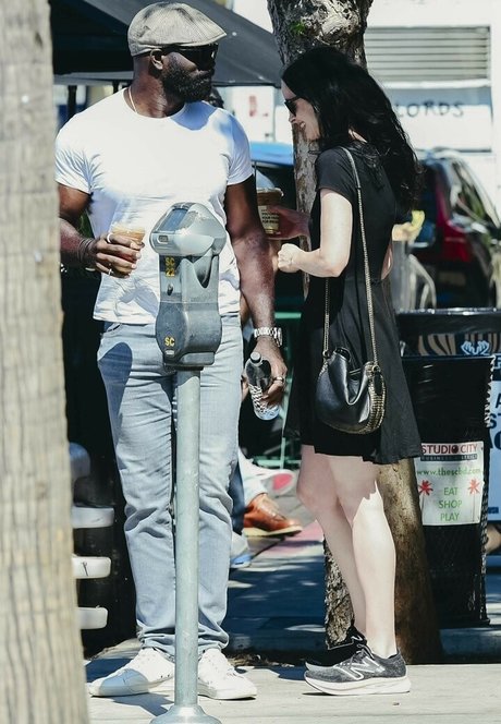 Krysten Ritter photo 190