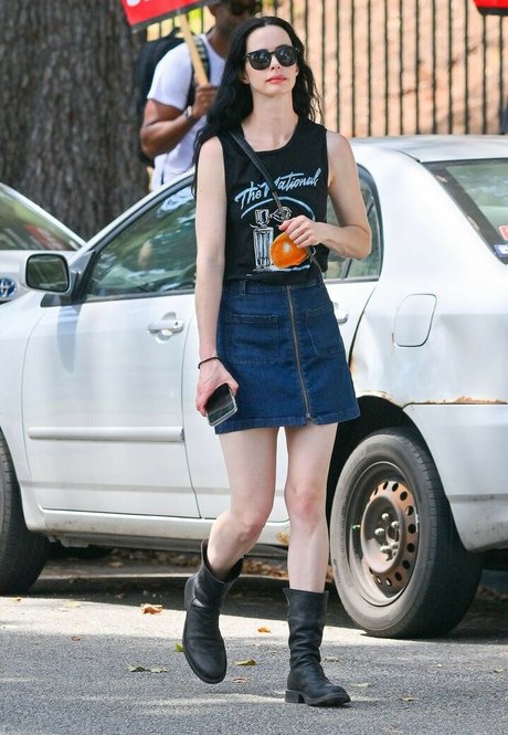 Krysten Ritter photo 196