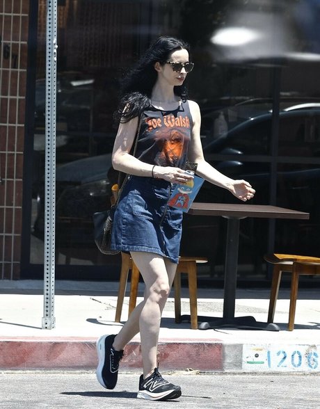 Krysten Ritter photo 204