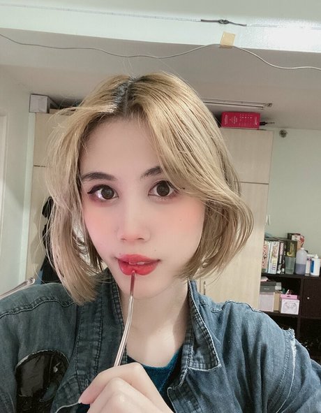 Kura Onee-san photo 395