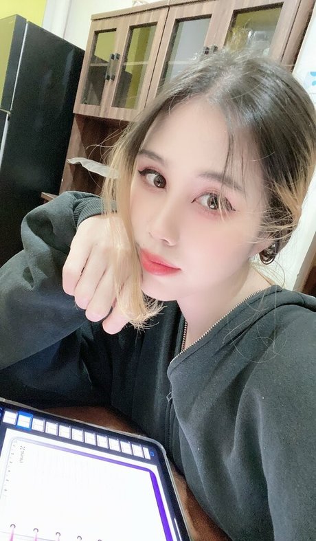 Kura Onee-san photo 460