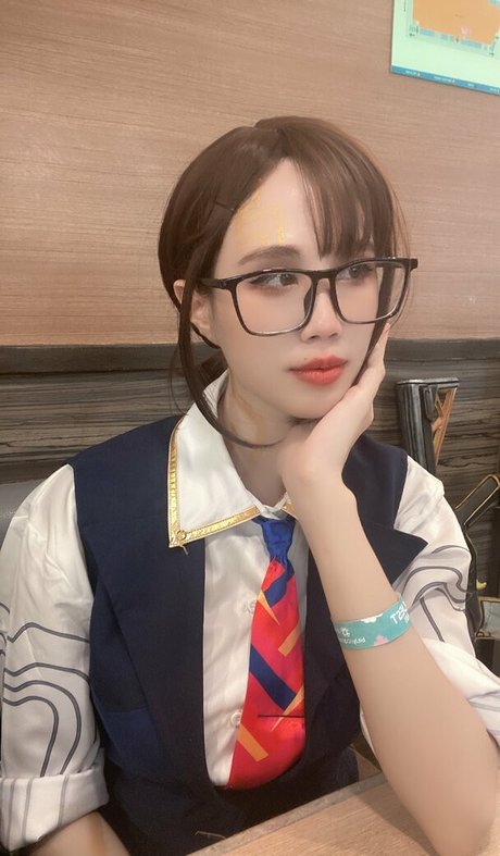 Kura Onee-san photo 757