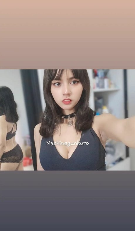 Kuro Emma photo 22