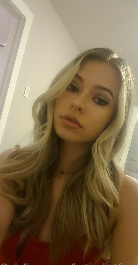 Kutie_katfree photo 7