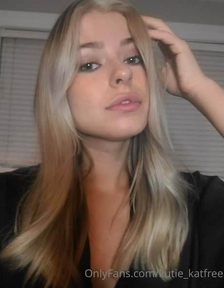 Kutie_katfree photo 15