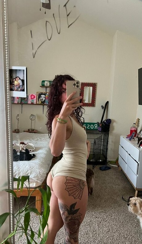 Kutie_katfree photo 30