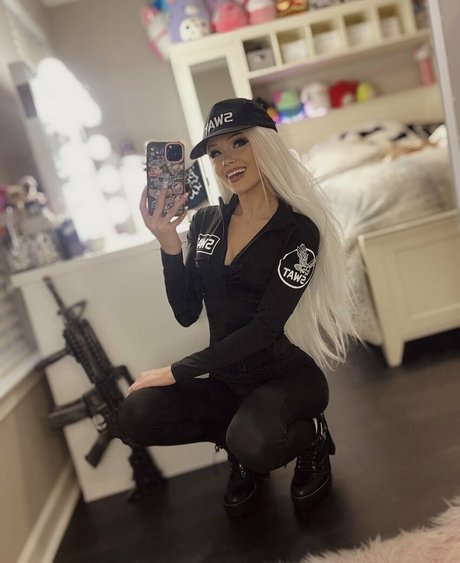 Kylee Carter photo 6