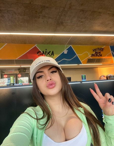 Kylee Carter photo 26