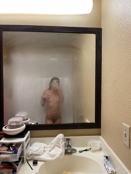 Kylee Tingstrom photo 3