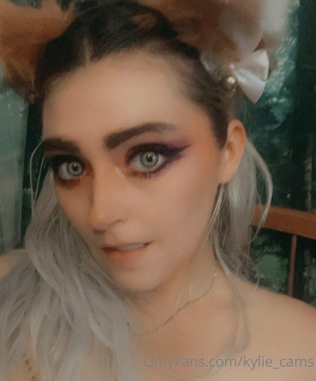 Profile photo of Kylie_cams