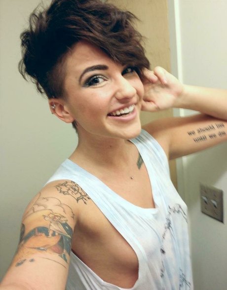 Kylie Kennedy photo 22