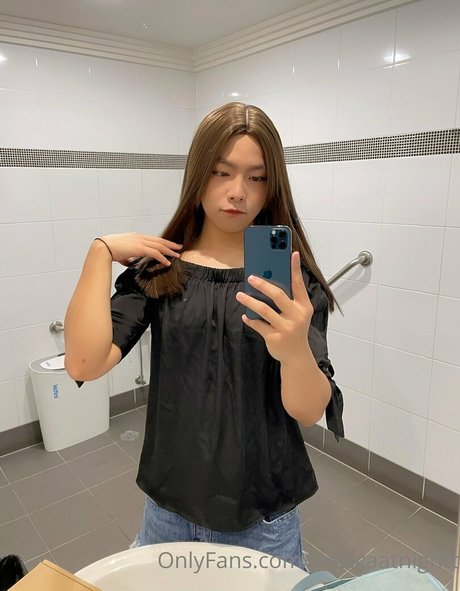 Kylie Kennedy photo 24