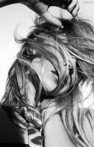 Kylie Minogue photo 683