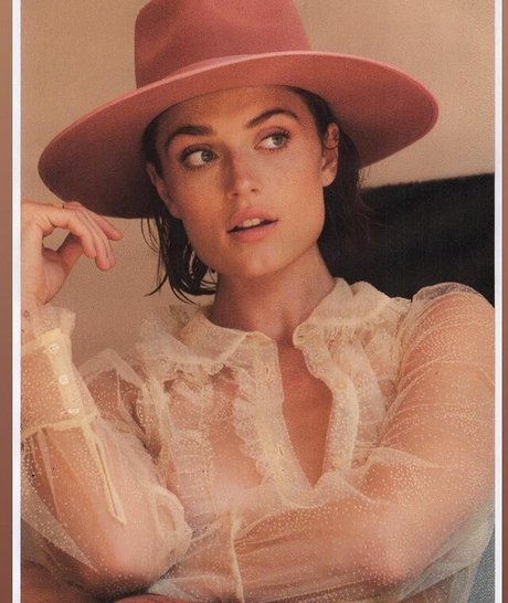 Lacey Claire Rogers photo 2