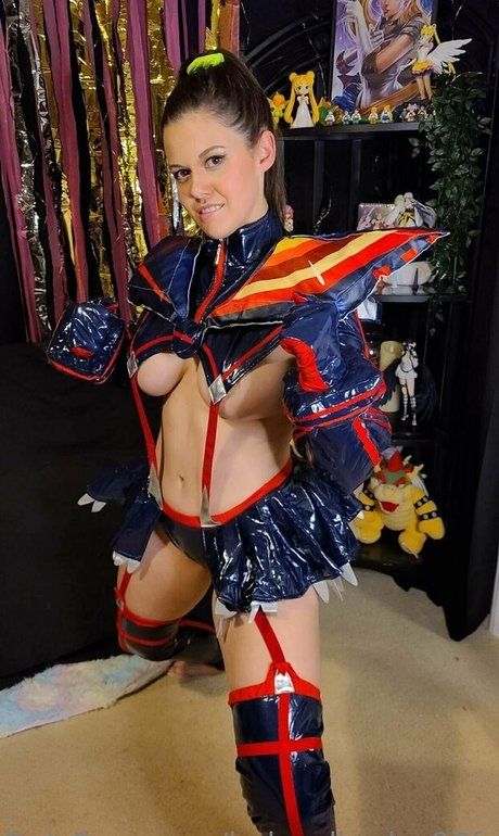 Lady_albedo_96free photo 8