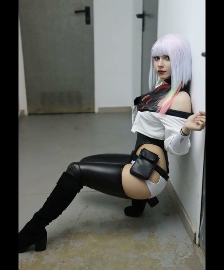 Lady_pizza_hug photo 27