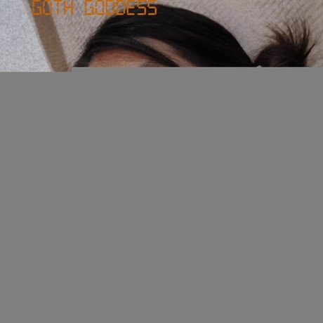 Ladyboy May Thanya photo 19