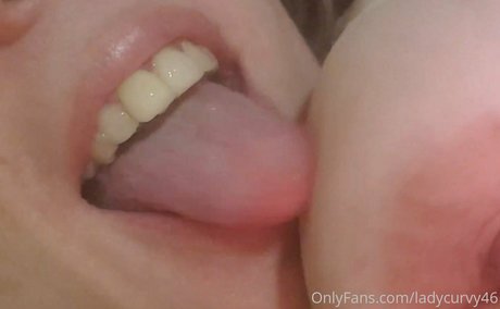 Ladycurvy46 photo 6