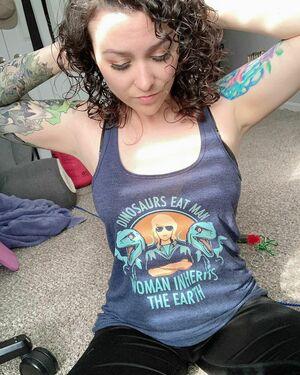 LadyDevann photo 1